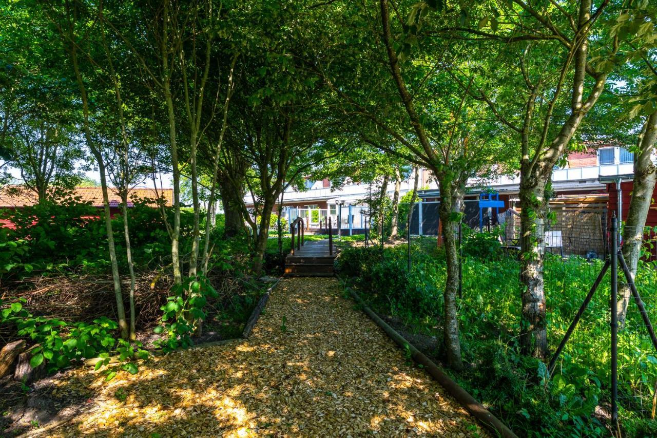 Hotel Nordstern Neuharlingersiel Exterior foto